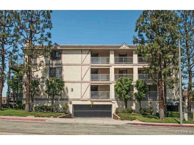 2599 WALNUT Avenue #204 Signal Hill, CA 90755