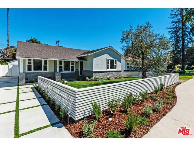 13035 Hartsook St Sherman Oaks, CA 91423