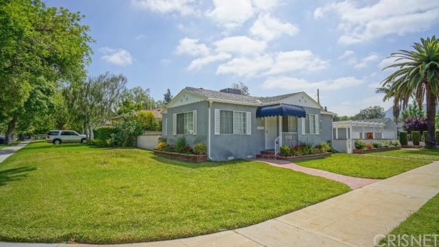 3920 West Clark Avenue Burbank, CA 91505