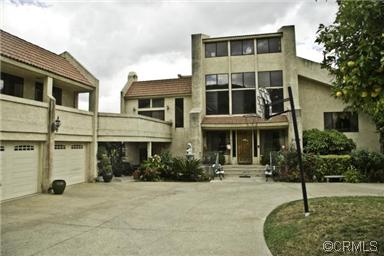 2520 San Antonio Crescent E Upland, CA 91784