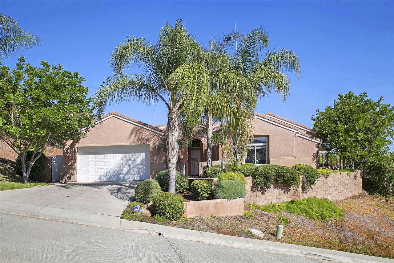 1228 Sunrise Way Escondido, CA 92029