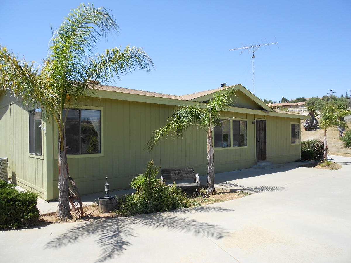 15757 Villa Sierra Rd Valley Center, CA 92082