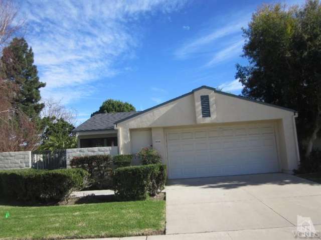 906 Ruby Avenue Ventura, CA 93004