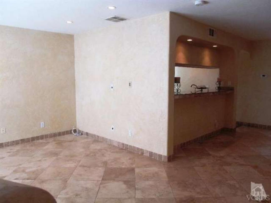 2835 Tapo St Simi Valley, CA 93063