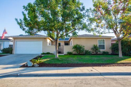 312 W Richert Ave Clovis, CA 93612