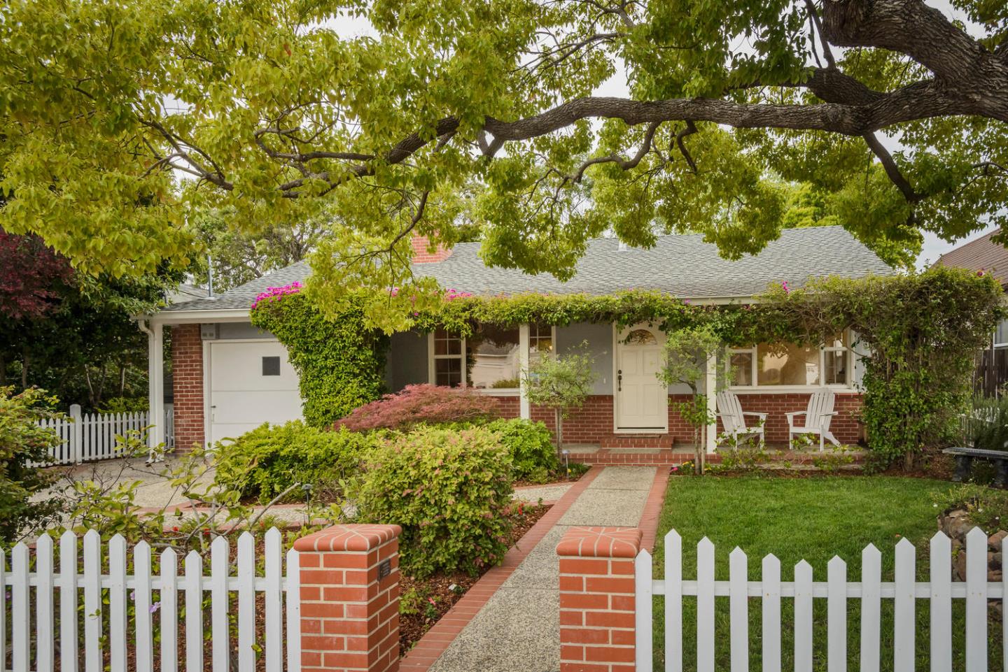 1537 Kalmia St San Mateo, CA 94402