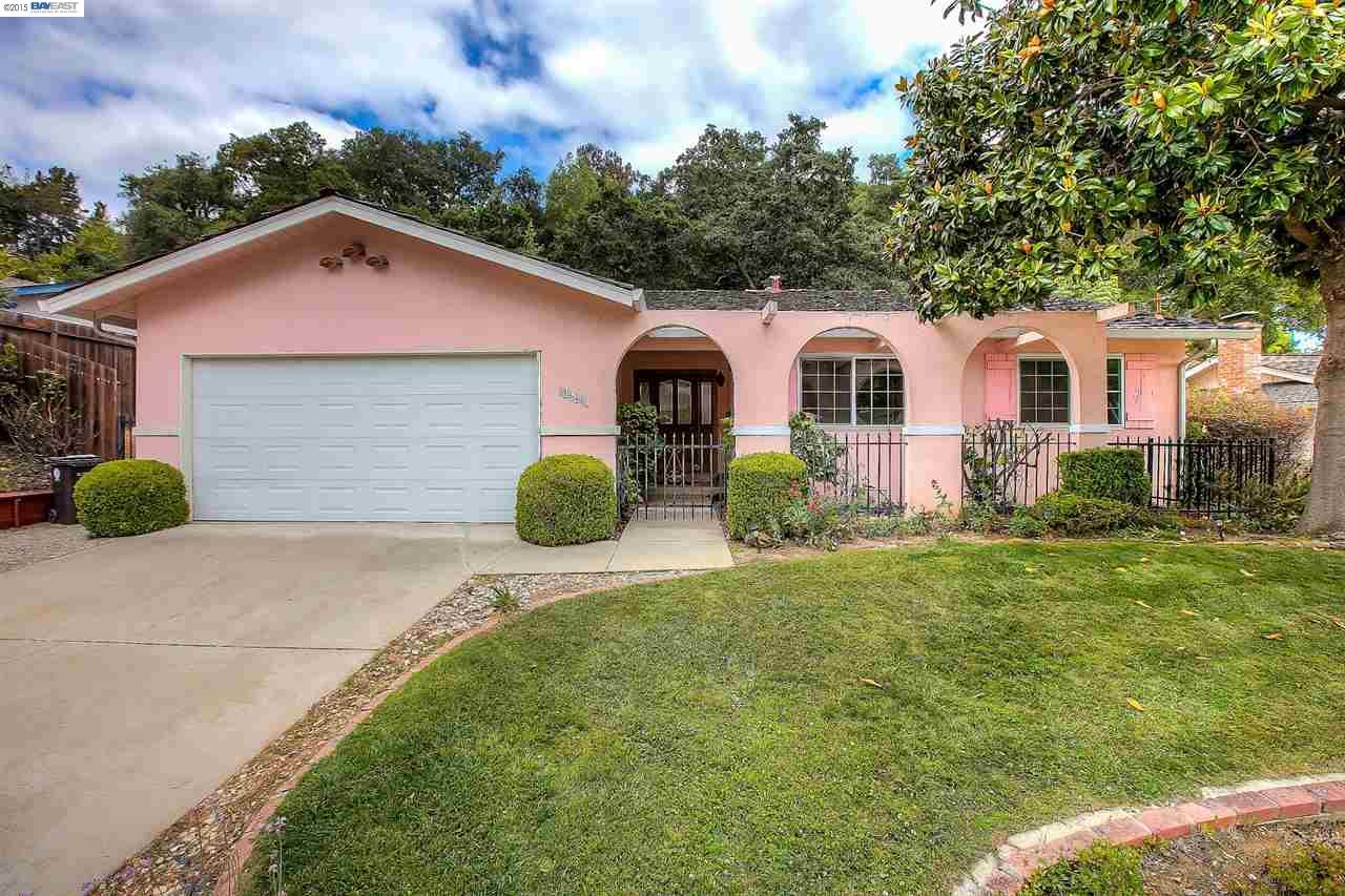 5645 Cold Water Dr Castro Valley, CA 94552