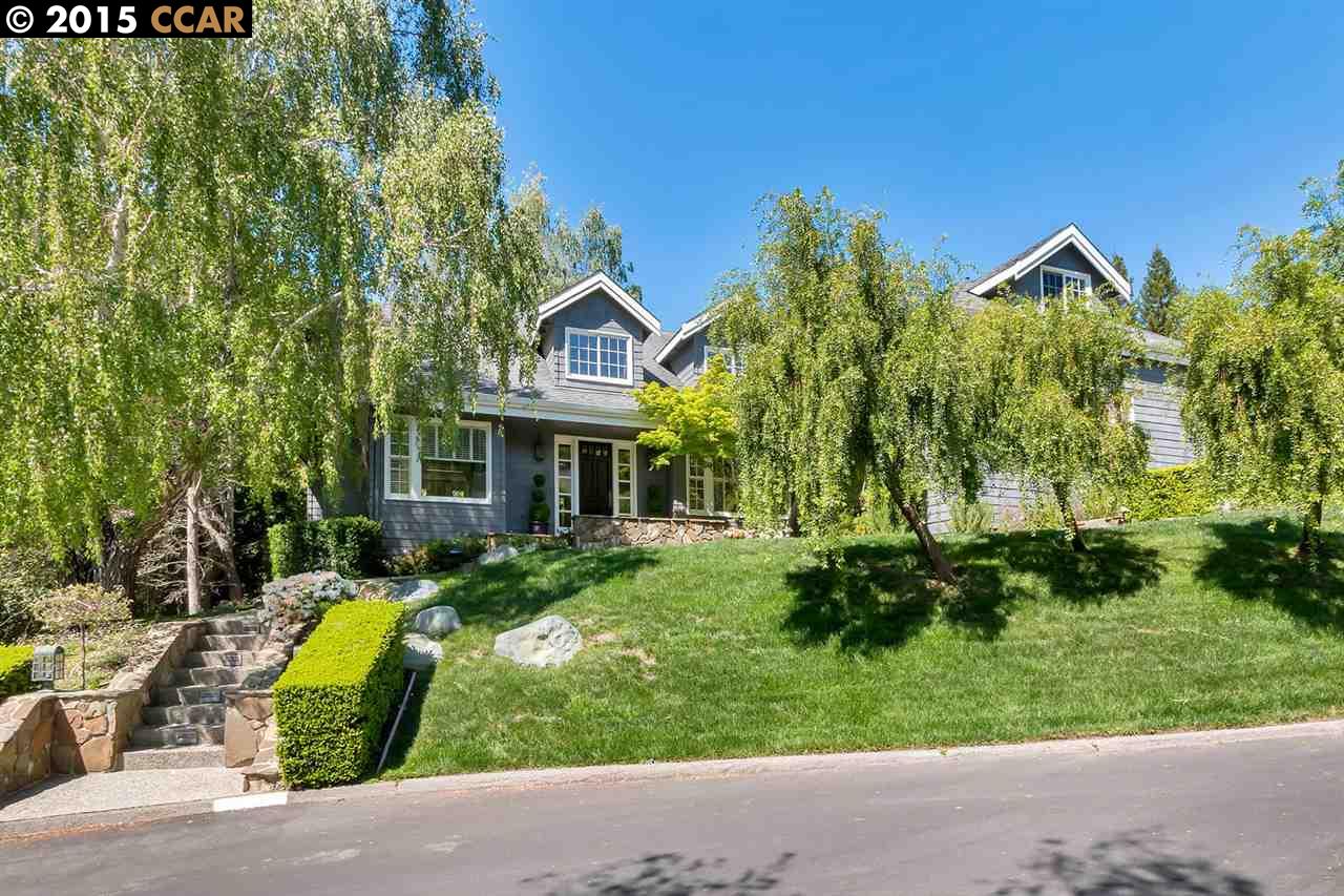 81 Mossbridge Ln Orinda, CA 94563