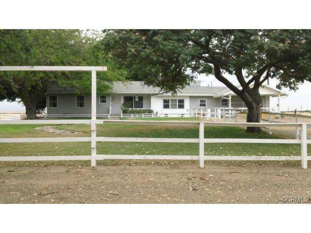 5306 WHITE ROCK Road Le Grand, CA 95333