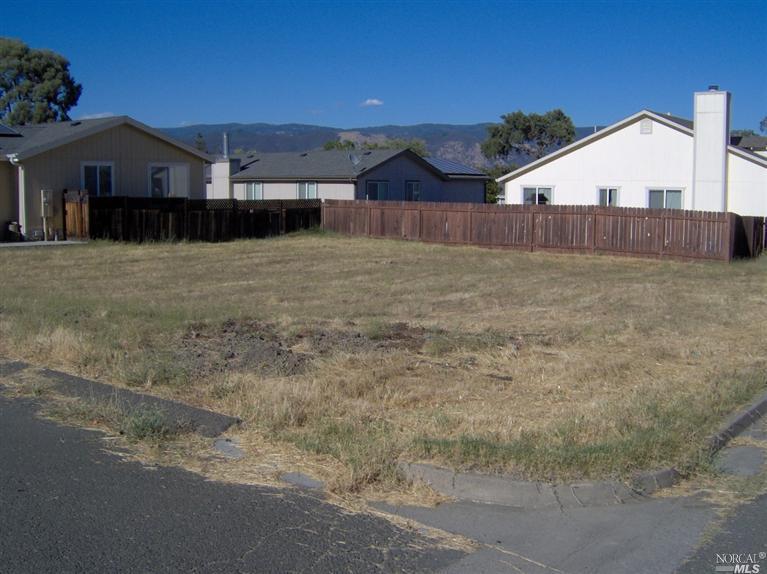 4125 Limbaugh St Lakeport, CA 95453