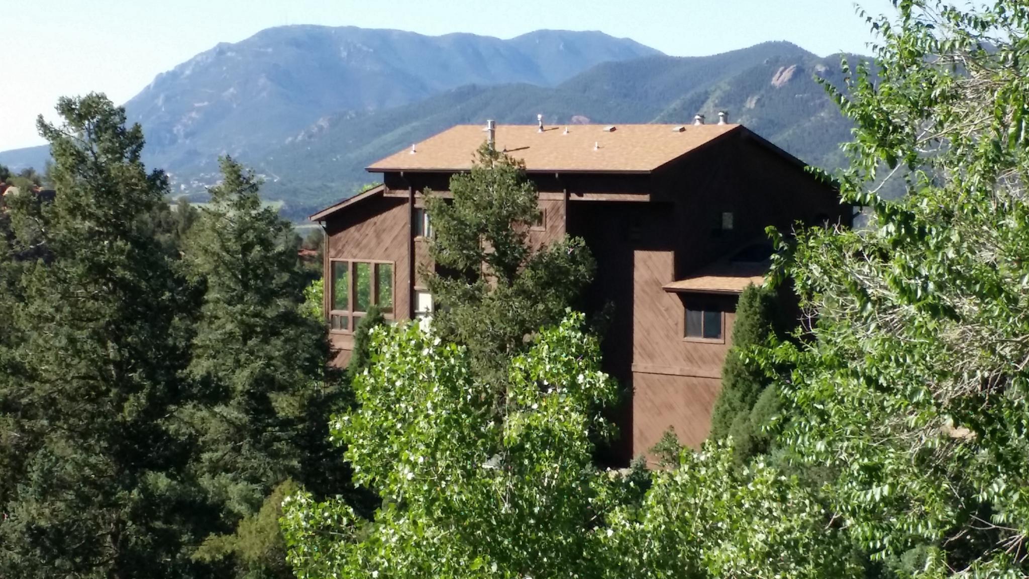 3145 Black Canyon Rd Colorado Springs, CO 80904