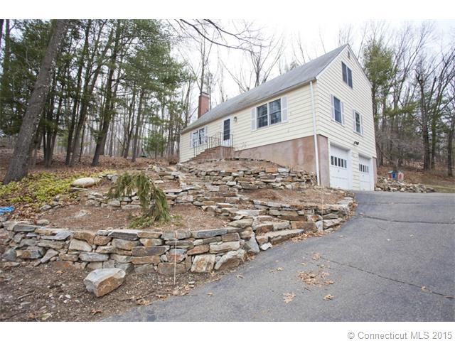 282 Simsbury Rd Granby, CT 06090