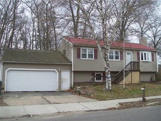 286 Roanoak Ave Willimantic, CT 06226