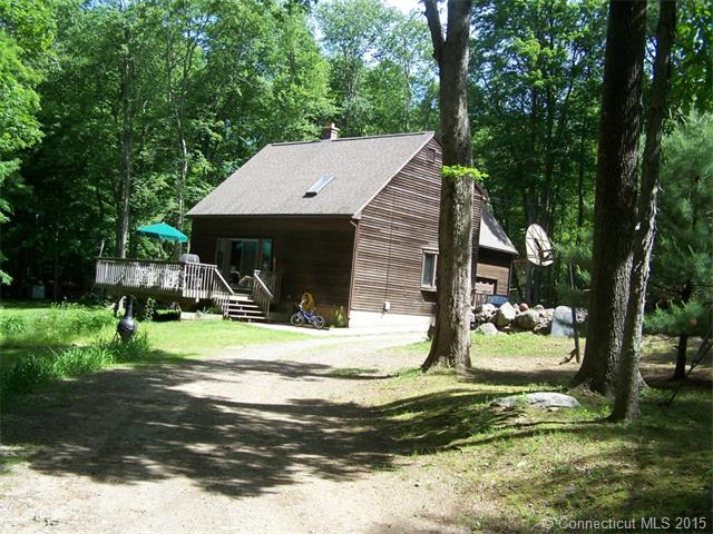 9 Nollett Road Chaplin, CT 06235