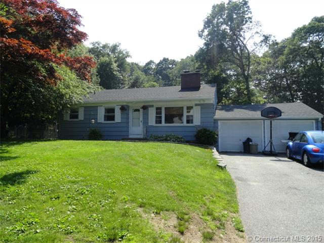 14 Richard Rd Ledyard, CT 06335