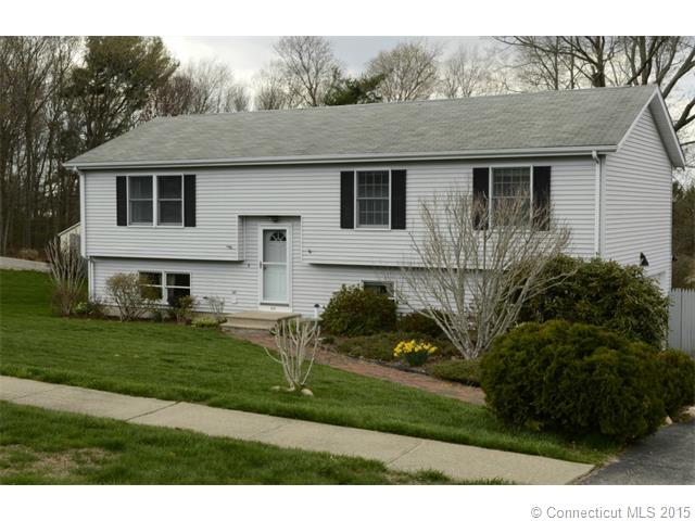 44 Richard Brown Dr Montville, CT 06382