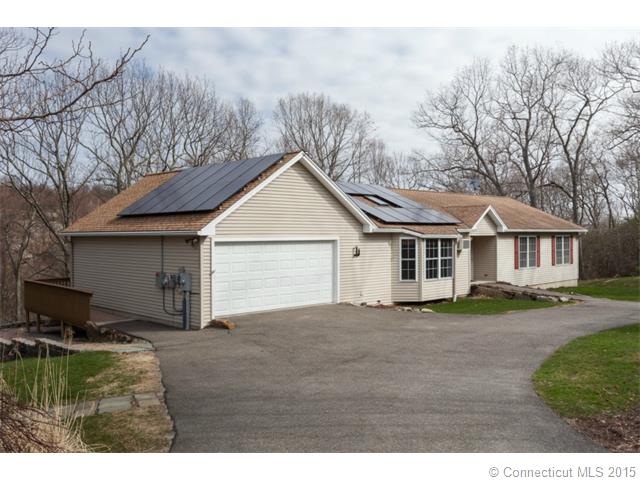 12 Lantern Ridge Rd Beacon Falls, CT 06403