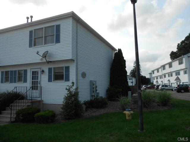 59 Commodore Commons #59 Derby, CT 06418