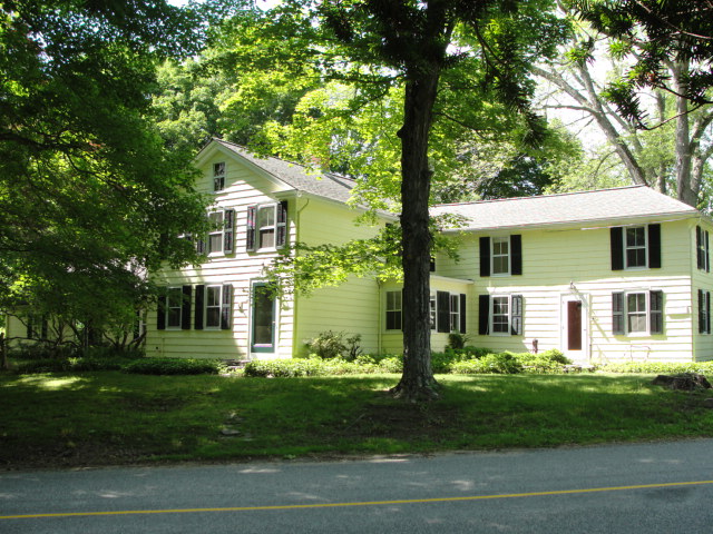 31 Orchard Rd E Haddam, CT 06423