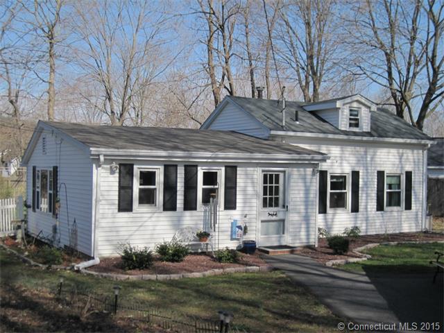 6 Lakeview Pl Middlefield, CT 06455