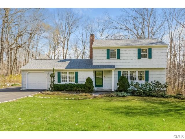 11 Crestwood Road Monroe, CT 06468