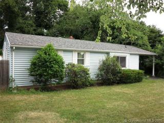 138 Fernwood Rd Hamden, CT 06517