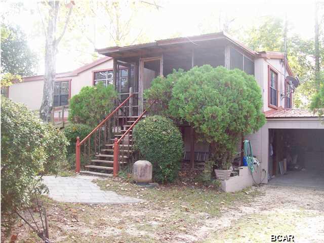 1106 Baker Ave Alford, FL 32420