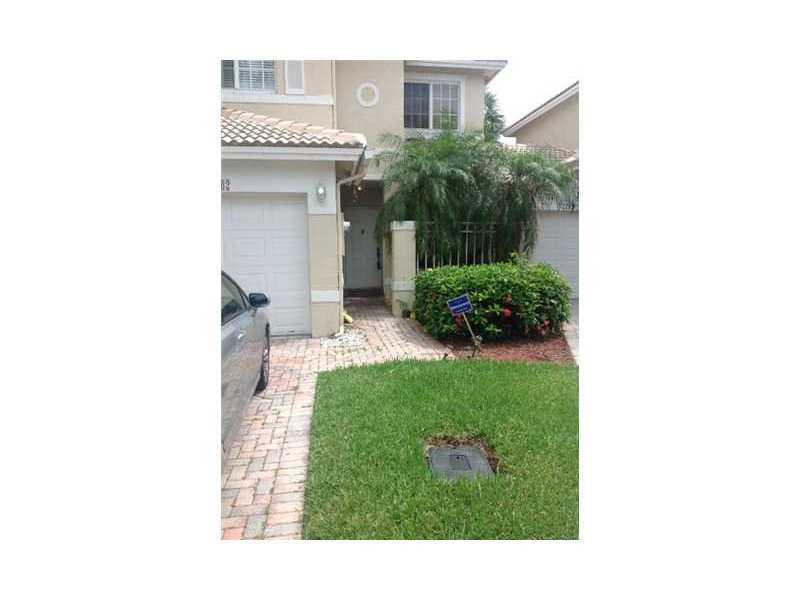 2262 NW 171st Ter Pembroke Pines, FL 33028