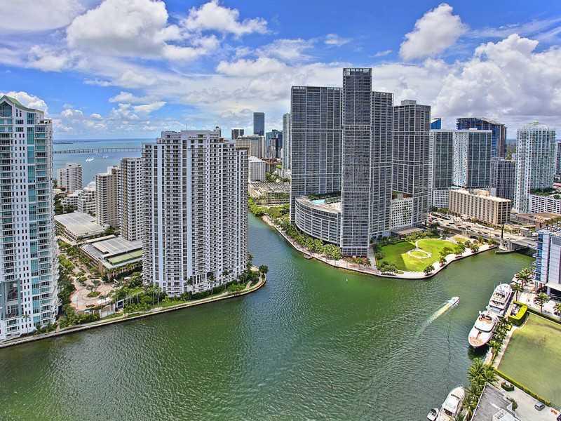 325 Biscayne Blvd #4315 Miami, FL 33132