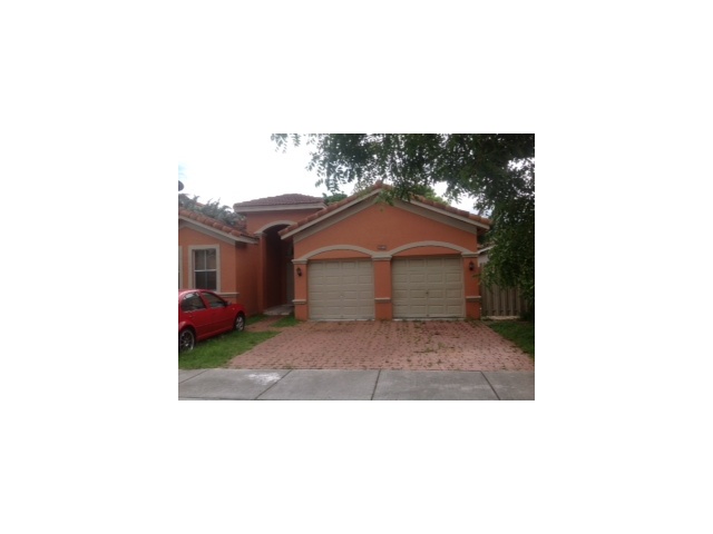 1142 NW 135 CT Miami, FL 33182