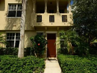 219 N L St #104 Lake Worth, FL 33460