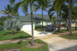 731 Sunset Dr Lake Worth, FL 33461