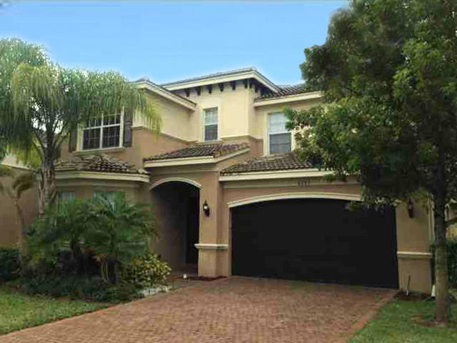 8237 Emerald Winds Circle Boynton Beach, FL 33473