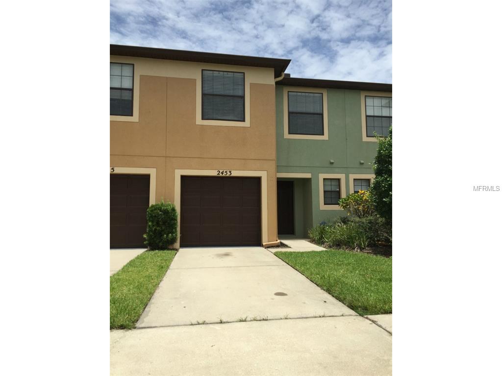 2453 Edgewater Falls Dr Brandon, FL 33511