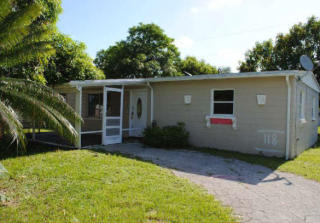 118 Apache St Lehigh Acres, FL 33936