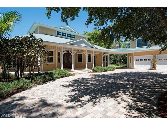 227 Carica Rd Naples, FL 34108