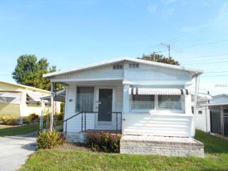 409 52nd Avenue Dr W Bradenton, FL 34207