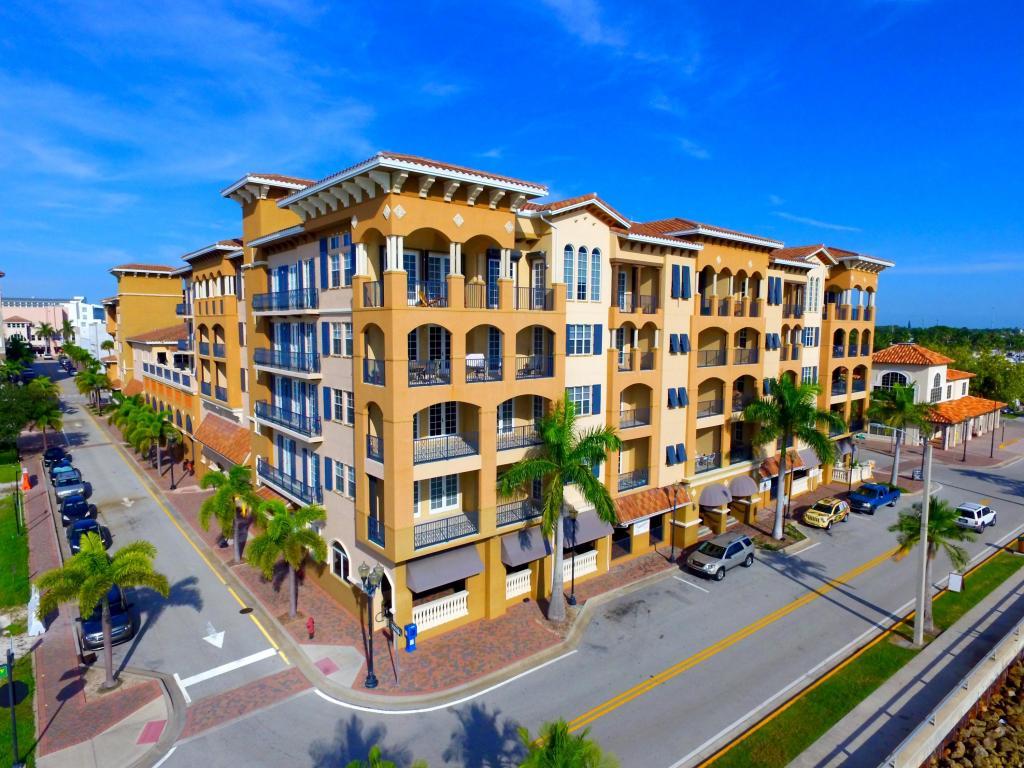 20 Orange Ave #PH7 Fort Pierce, FL 34950