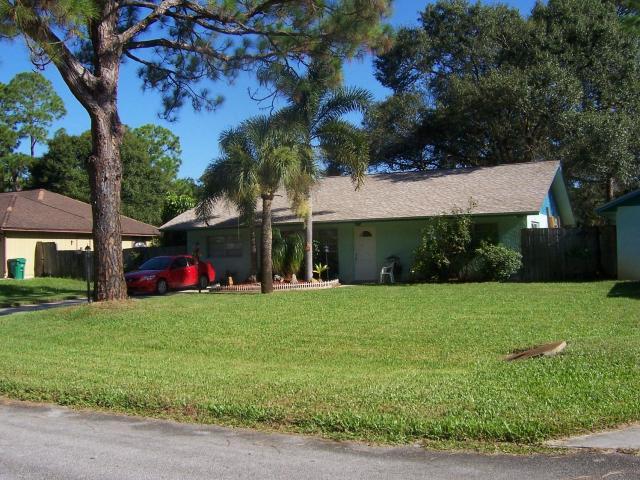 8804 Brookline Ave Fort Pierce, FL 34951