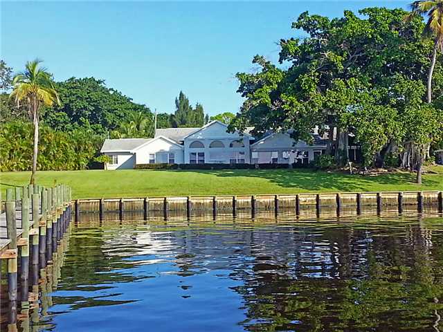 900 NE Key Dr Stuart, FL 34957