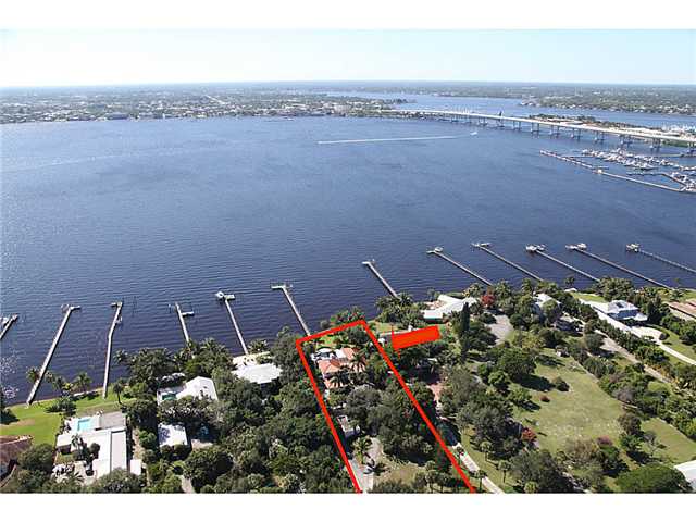 128 NE Alice St Stuart, FL 34957