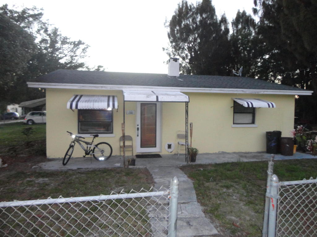 48 NE 16th Terrace Stuart, FL 34994