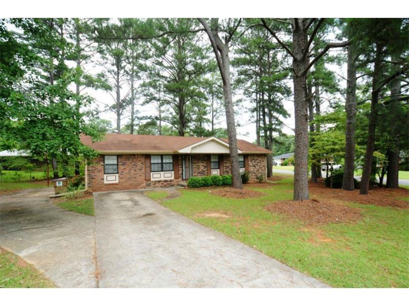 325 Lu Lane Riverdale, GA 30274