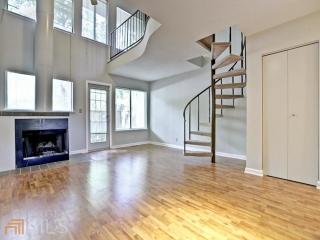 15 Finch Trl NE Atlanta, GA 30308