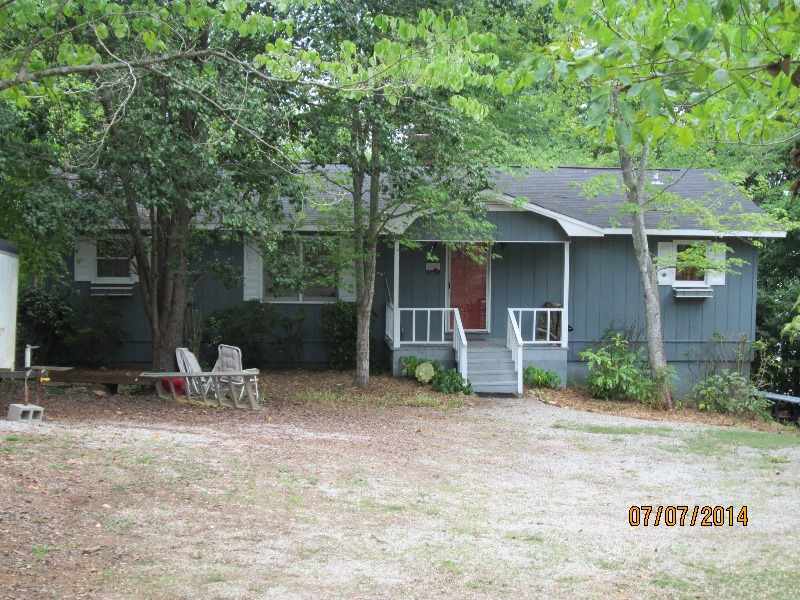 41 Breezy Point Hartwell, GA 30643