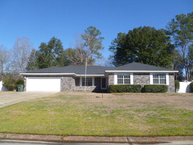 411 Christopher Dr Hinesville, GA 31313
