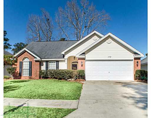 173 Blue Lake St Richmond Hill, GA 31324