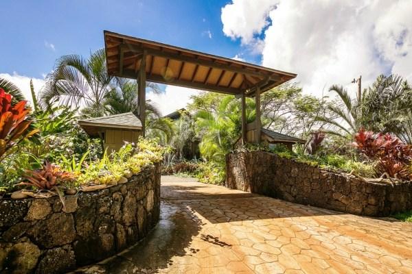 4973 Aliomanu Rd #1 Anahola, HI 96703