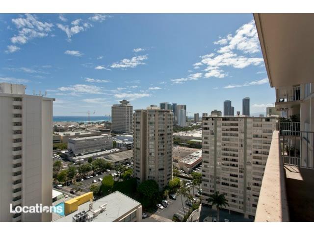 1561 Kanunu St #2004 Honolulu, HI 96814