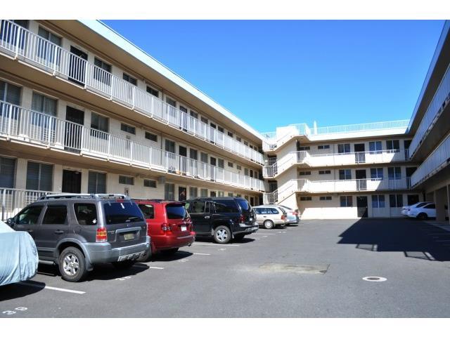 1325 N School St #D204 Honolulu, HI 96817